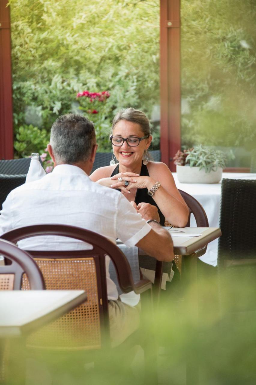Logis Hotel Restaurant La Brasserie Treignac Екстериор снимка